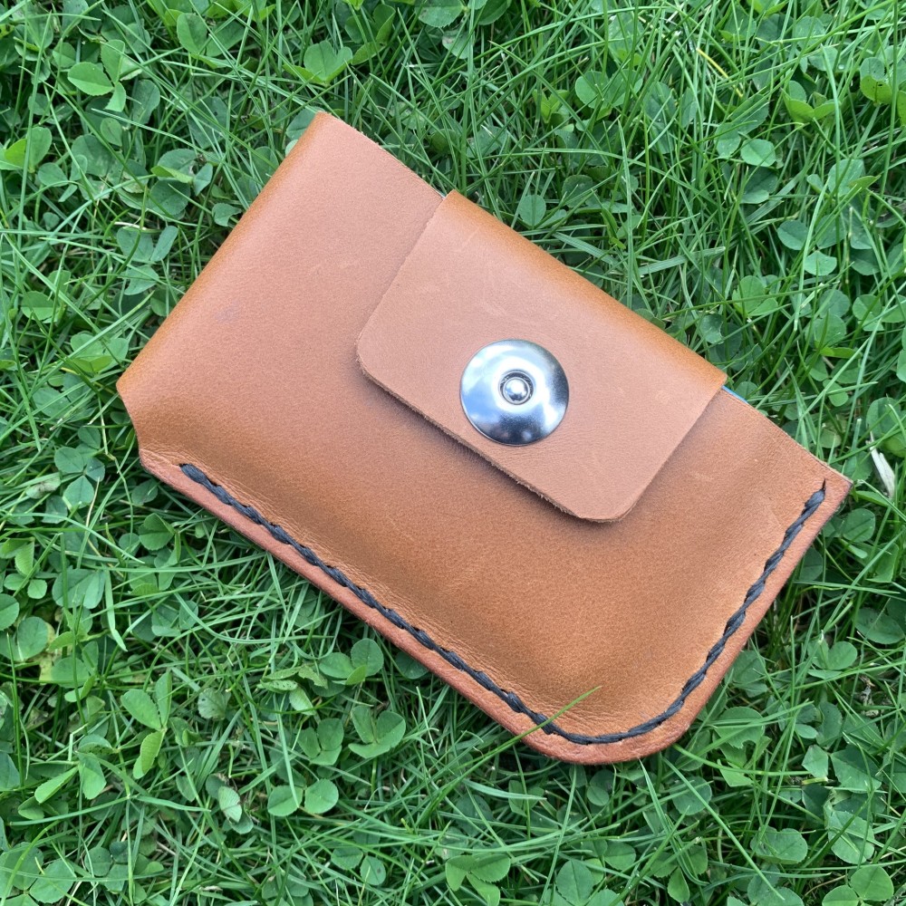 Handmade Elegance: The Men's Leather Card Wallet